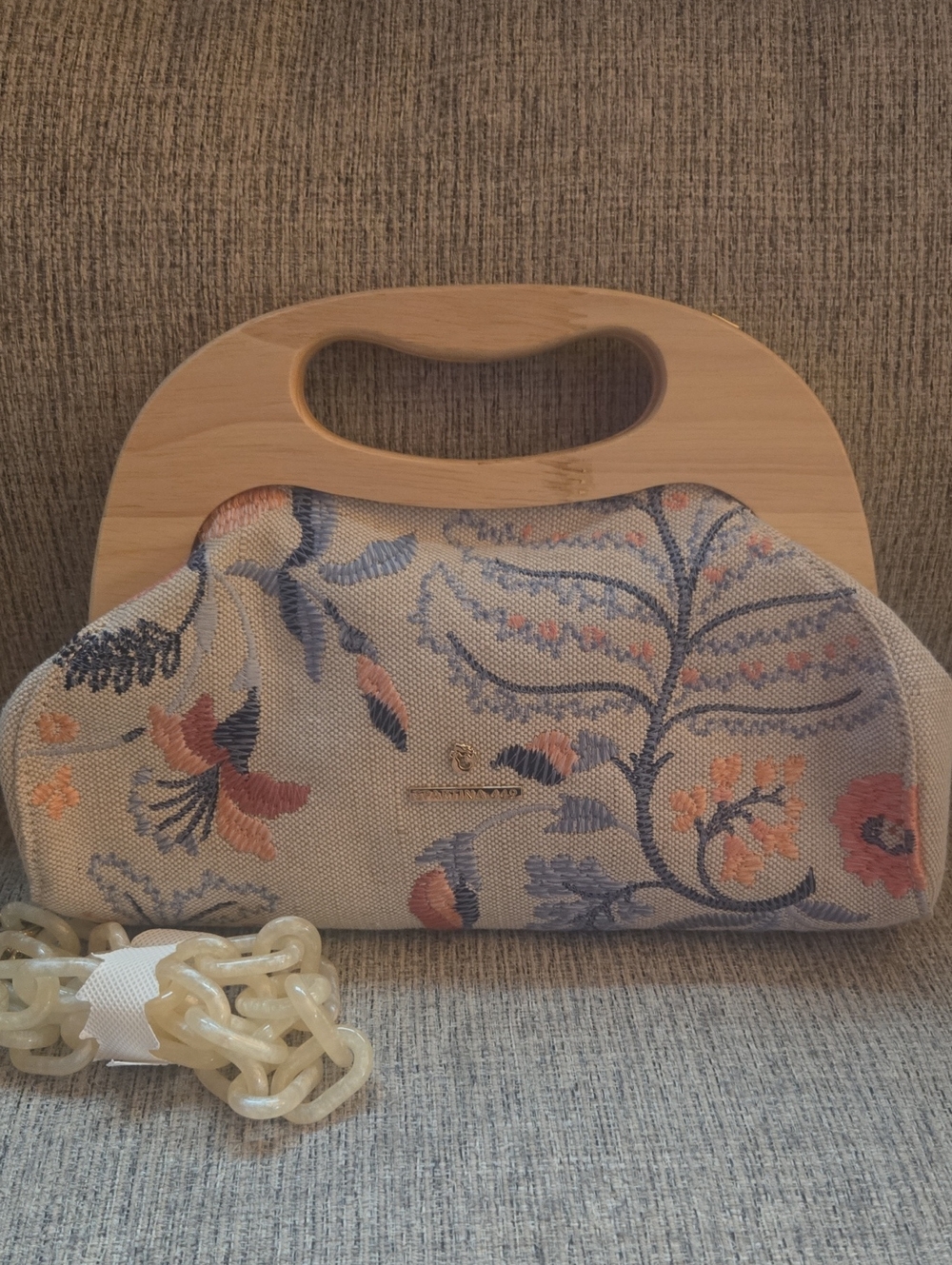 Spartina Embroidered Wooden-Handle Women's Clutch - Cream & Blue